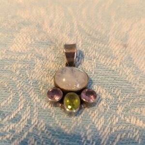 Sterling Silver Moonstone Pendant